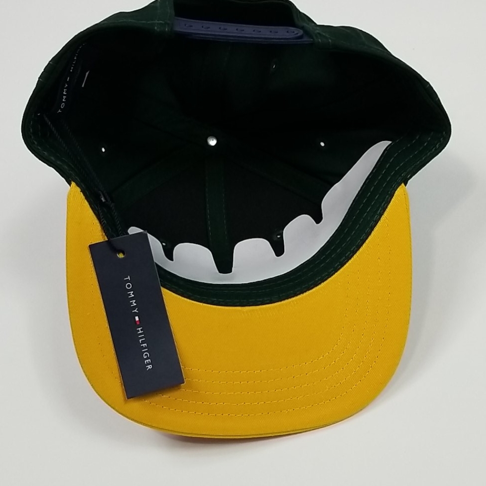 Tommy Hilfiger Flat Brim Hat - Picture 5 of 5